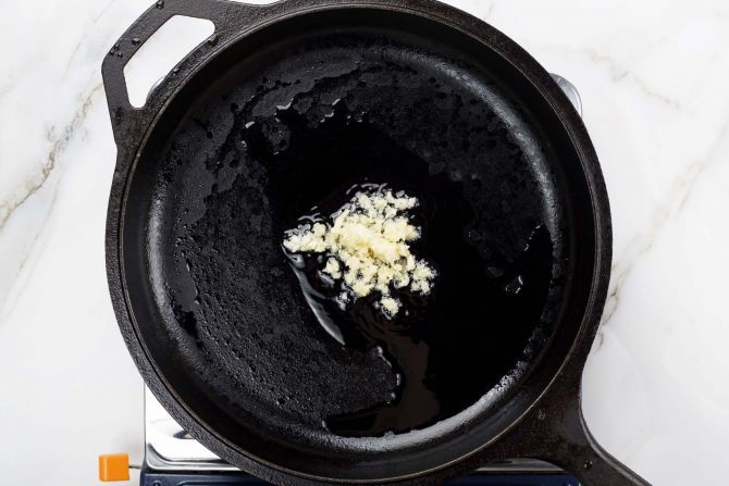 saute canola oil and garlic