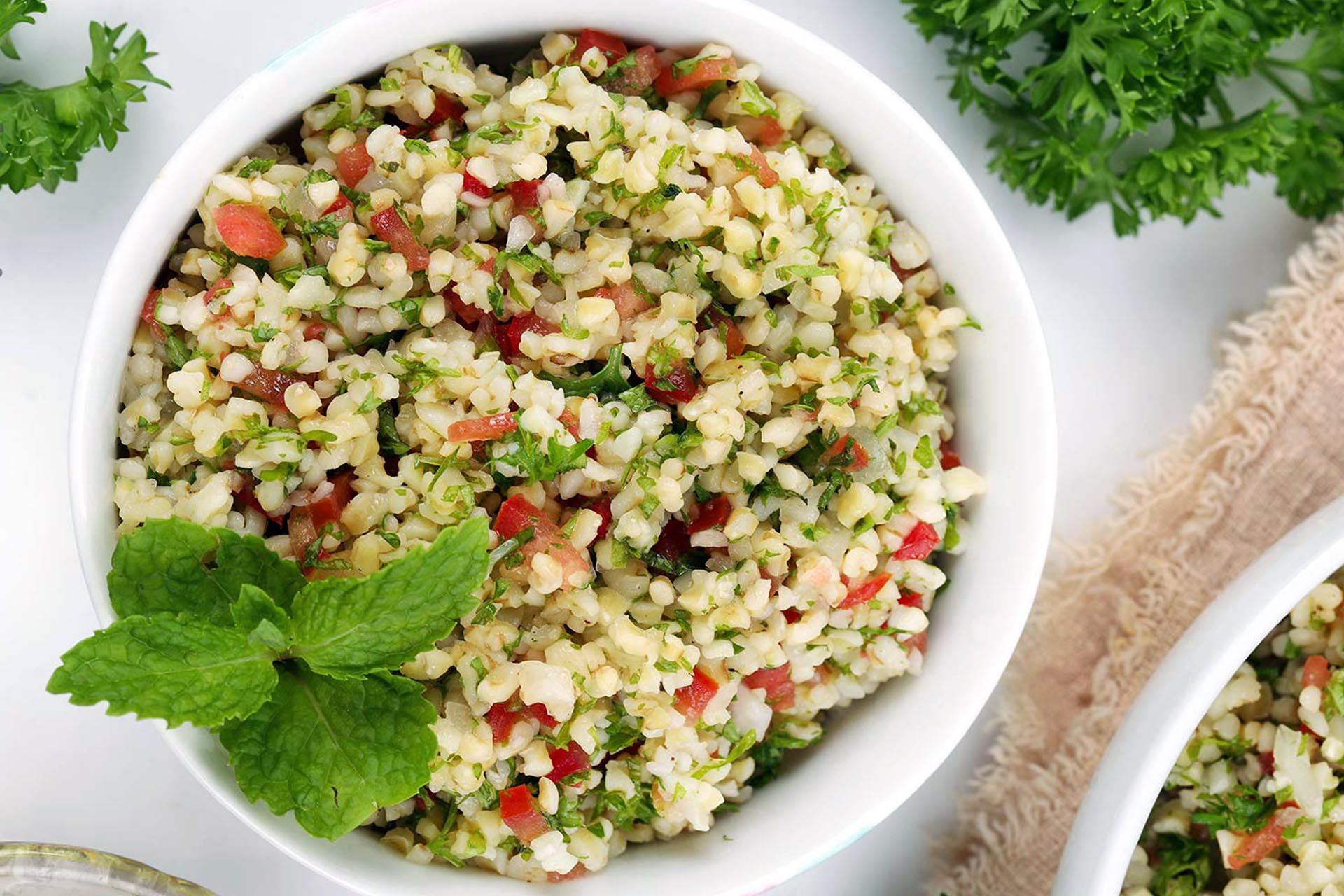 Step 5: Portion out tabbouleh onto serving bowls and enjoy.
