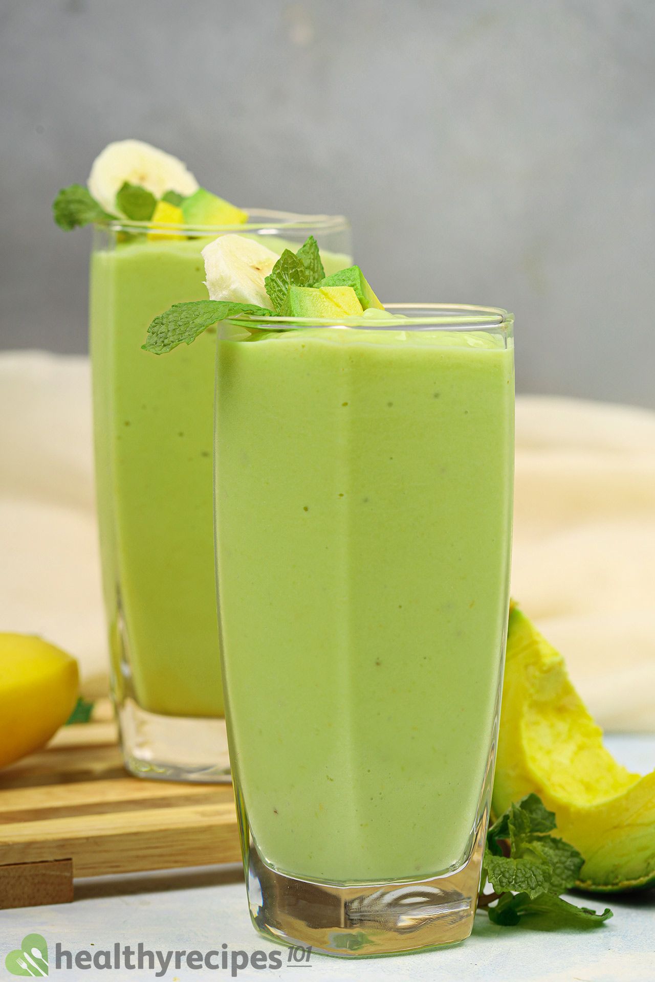 How to Store Leftover Avocado and Banana Smoothie
