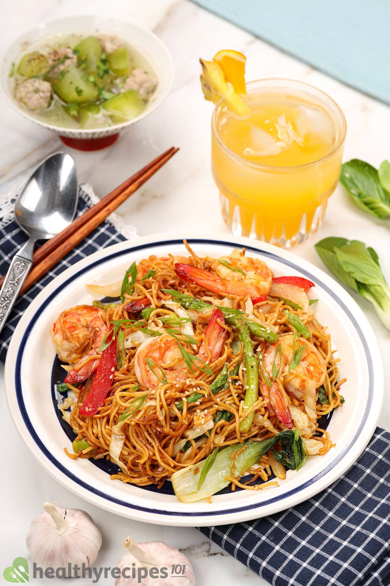 What to Serve With Shrimp Chow Mein