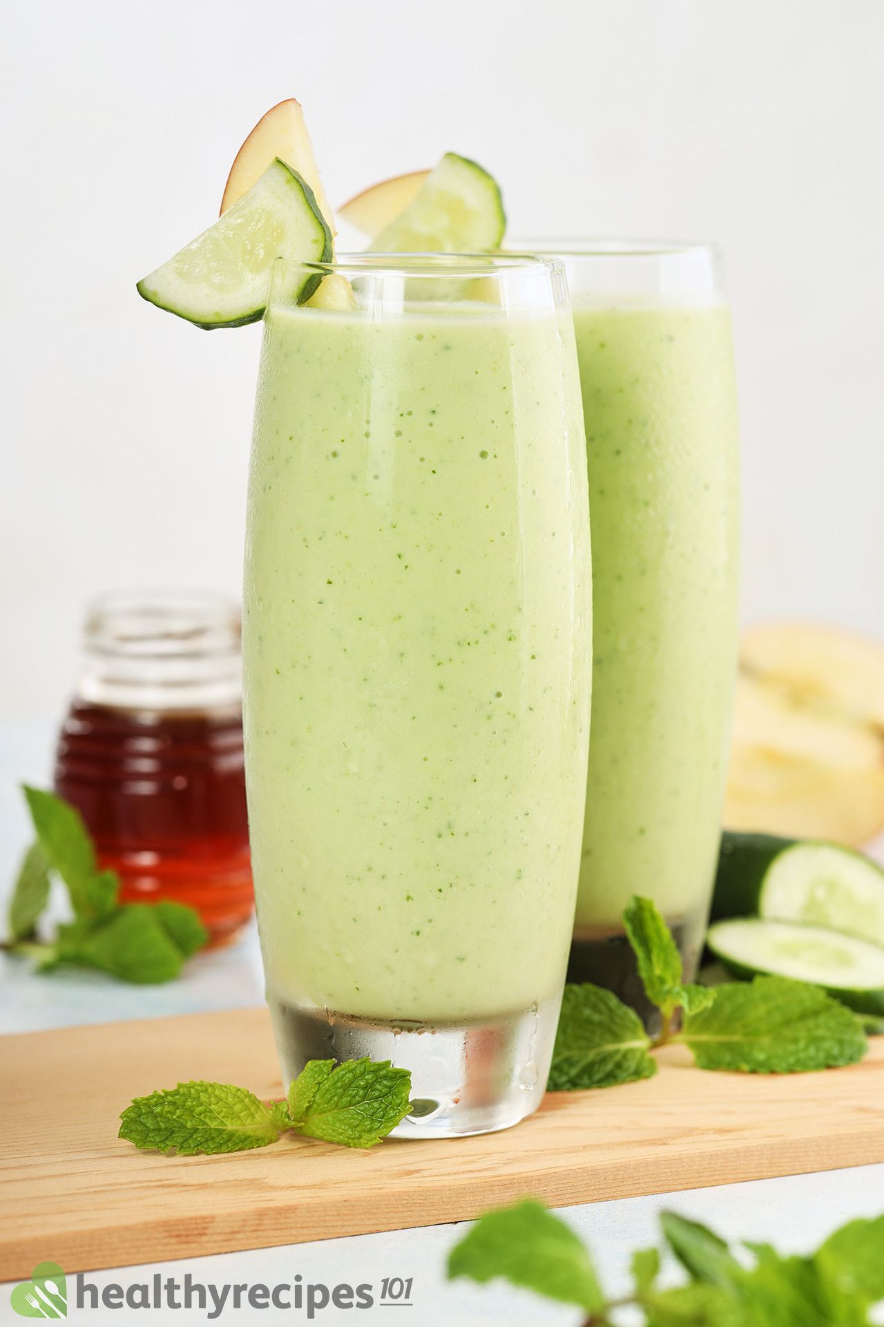 Storing and Freezing Leftover Cucumber Smoothie