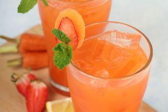 Strawberry Carrot Juice Recipe