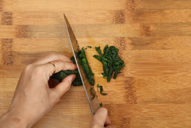 step 3: Prepare the spinach.