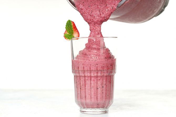 Step 2: Pour the smoothie into serving glasses.